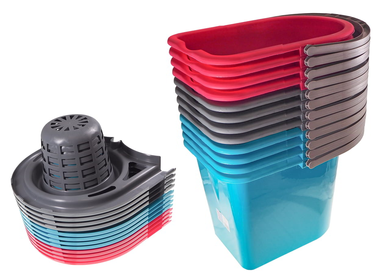 Plastikowe wiadro o pojemności 14 litrów do sprzątania. Posiada plastikową, wygodną rączkę oraz wyciskacz, przeznaczony do różnego rodzaju mopów: sznurkowych, paskowych oraz typu sukienka. Wymiar wiaderka mierzony w najszerszych miejscach:

     *Sze...