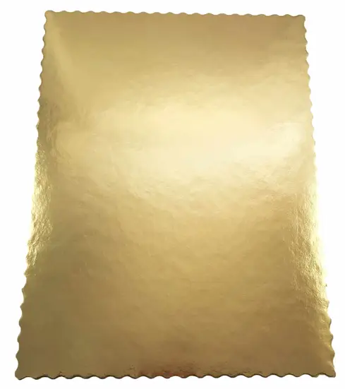 Podkład pod tort, ciasta wykonany z cienkiej i sztywnej tektury, laminowanej złotą folią. Podkład idealnie wykorzystać można do oddzielenia pięter tortów. Można podać na nim także inne wypieki.

    *Podkład prostokątny karbowany
    *Rozmiar: 40x50...