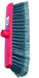 Miotła wykonana z wysokiej jakości włosia. Zamiata wszelkiego rodzaju zanieczyszczenia, gwint stożkowy pasuje do większości kijów.

