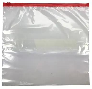 Grube i wytrzymałe worki na mrożonki, wyposażone w suwak ułatwiający szczelne, wielokrotne zamykanie torebki. Służą do pakowania, przechowywania i mrożenia żywności. Posiadają nadrukowane pole pozwalające na umieszczenie opisu, np.: zawartości, daty za...