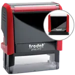 Pieczątka Automat bez gumki 4913 22/58 TRODAT Pieczątka automatyczna Trodat Printy 4913 w kolorze czerwonym z czarnym podkładem, widok z przodu i zbliżenie na górę urządzenia