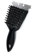 Szczotka do grilla:

     *Z polipropylenu, 8 rzędów stalowych drutów
     *Stalowy skrobak
     *Wymiary: 70 mm x 190 mm x 80 mm