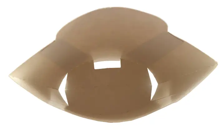 Jednorazowe opakowania na frytki doskonale spełnią się jako opakowania na wynos dla gastronomii, cateringu czy food truck. Sztywna konstrukcja kartonowa jest doskonałą izolacją termiczną dla dania i dodatkowo ułatwia transport oraz przechowywanie fryte...