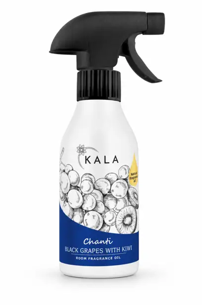 Odświeżacz powietrza KALA Grapes with kiwi 250ml w białej butelce z czarnym rozpylaczem, widok z przodu na białym tle.