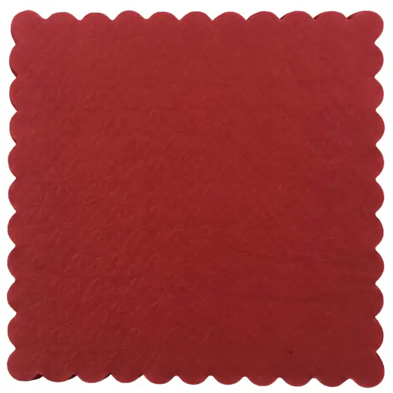 Serwetki gastronomiczne, ząbkowane to wysokiej jakości produkty przeznaczone zarówno do użytku domowego, jak i gastronomii. Jednowarstwowe, opakowanie zawiera: 200 szt. Wymiary: 15x15cm.