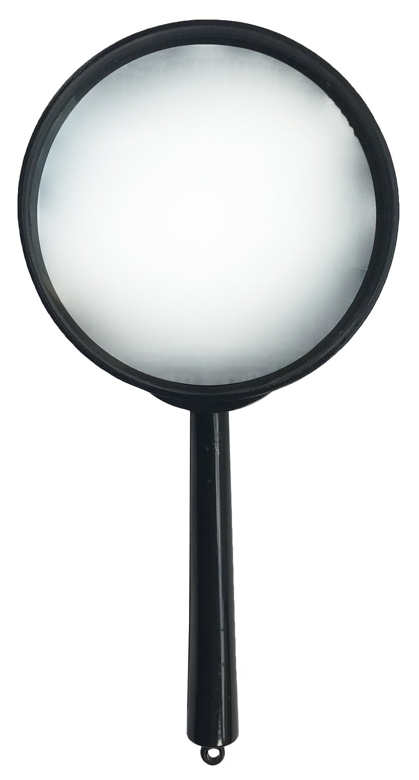 Lupa o średnicy 8 cm, solidnie wykonana, na końcu lupy oczko, które umożliwia zawieszenie na np.: sznurku.