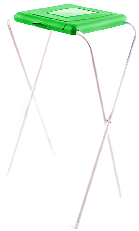 Uniwersaly stojak do worków na śmieci, wykonany z bardzo dobrej jakości plastiku. Stojak posiada bardzo praktyczną plastikową ramkę utrzymującą worek.

   *Całkowita wysokość wynosi: 87 cm.
   *Worki na śmieci o pojemności 120L
   *1 komora: zielona