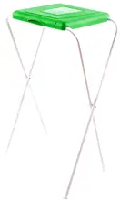 Uniwersaly stojak do worków na śmieci, wykonany z bardzo dobrej jakości plastiku. Stojak posiada bardzo praktyczną plastikową ramkę utrzymującą worek.

   *Całkowita wysokość wynosi: 87 cm.
   *Worki na śmieci o pojemności 120L
   *1 komora: zielona