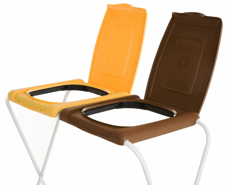 Uniwersaly stojak do worków na śmieci, wykonany z bardzo dobrej jakości plastiku. Stojak posiada bardzo praktyczną plastikową ramkę utrzymującą worek.

   *Całkowita wysokość wynosi: 87 cm.
   *Worki na śmieci o pojemności 120L
   *2 komory: żółty ...