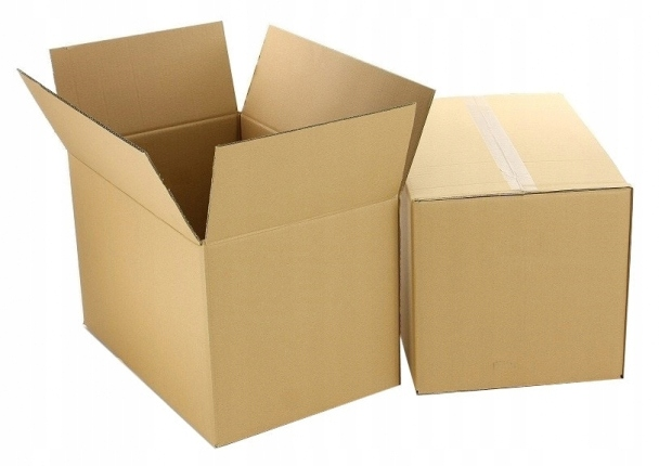 Karton klapowy 3 w Karton szary wykonany z tektury trzywarstwowej. Przeznaczony do przesyłki towarów firmami kurierskimi w pojedynczych przesyłkach lub na paletach. Wygodne klapy umożliwiają szybki dostęp do wnętrza kartonu.
*Wymiary: 30x37x40 cm.
*Grubość:...