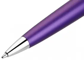 Rozmiar stalówki M. Stylowy i prosty design, ekskluzywna obudowa w przepięknych kolorach i stosowne czarne etui sprawiają, że jest to idealna seria dla osób pragnących sprawić komuś oryginalny prezent