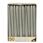 Nastrojowy blask świecy, który wypełnia wnętrze migotliwym światłem, nie tylko podkreśla osobliwy klimat pomieszczenia, ale równieź eksponuje intymny i kameralny charakter. Nowoczesność połączona z tradycją i elegancją jest kluczem do cudownego wystroj...