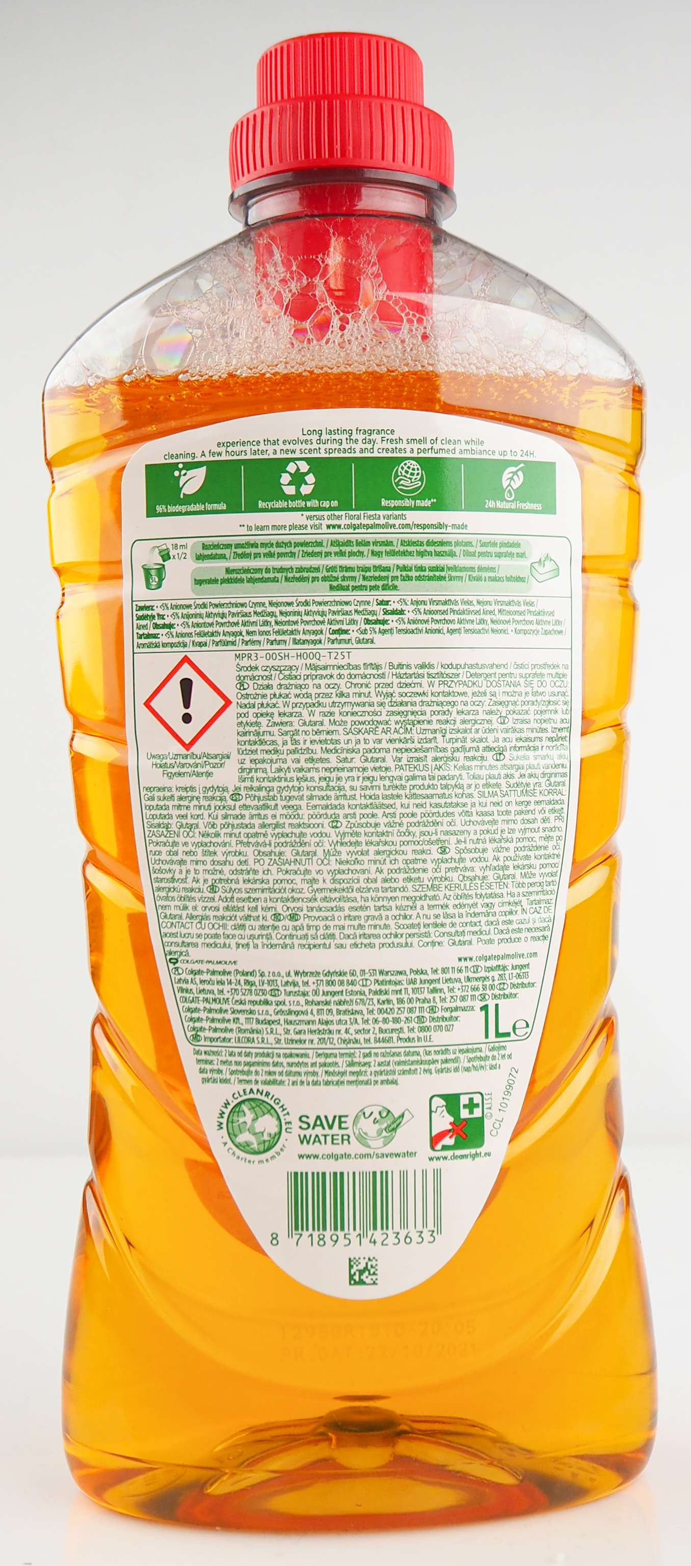 AJAX Płyn uniwersalny 1L LILIA+WANILIAFLORAL FIESTA Płyn AJAX to uniwersalny środek czyszczący, który możesz bezpiecznie stosować do każdej powierzchni. Na trudne zabrudzenia można użyć płynu bezpośrednio z butelki, a do mycia podłogi wydajnie rozcieńczyć. Niewidoczna warstwa ochronna zapobiega przed os...