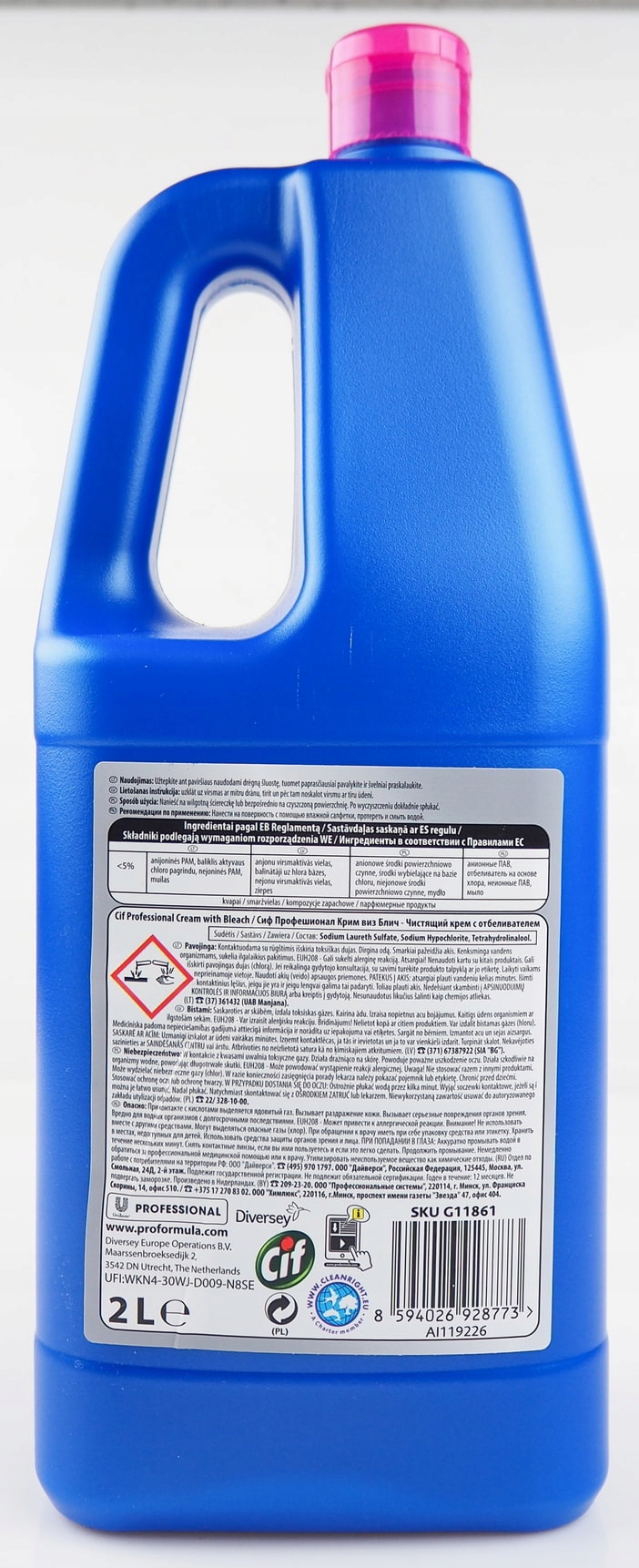 To niezwykłe mleczko do czyszczenia powierzchni, które już po pierwszym zastosowaniu pozostawia spektakularne efekty. Środek z dodatkiem składników nabłyszczających, świetnie odświeża czyszczone powierzchnie, nie pozostawiając smug i zacieków.

Pojem...