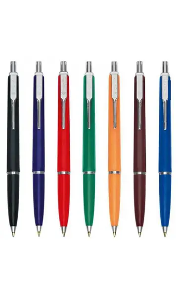 Długopis automtyczny, korpus wykonany z matowionego tworzywa sztucznego,  metalowe elementy dolnej części korpusu trwale związane z elementami plastikowymi.
Wymienny wkład wielkopojemy Zenith 4 z dokumentalnym tuszem w kolorze niebieskim, gwarantujący...